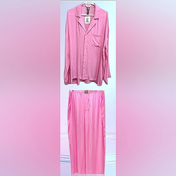 Pink Pajamas Set Unisex - Picture 1 of 6